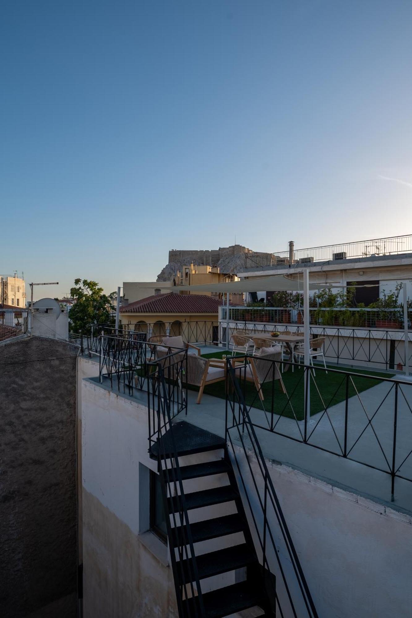 Live Life Plaka Apartment Athens Exterior photo